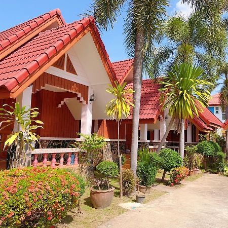 Bunraksa Resort Kamphaeng Phet Buitenkant foto